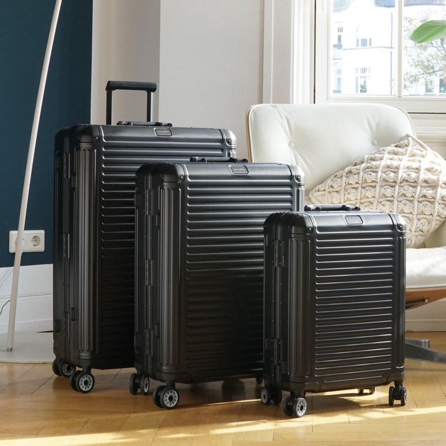 Travelite Harde Koffers | Next Aluminium Trolley L Black