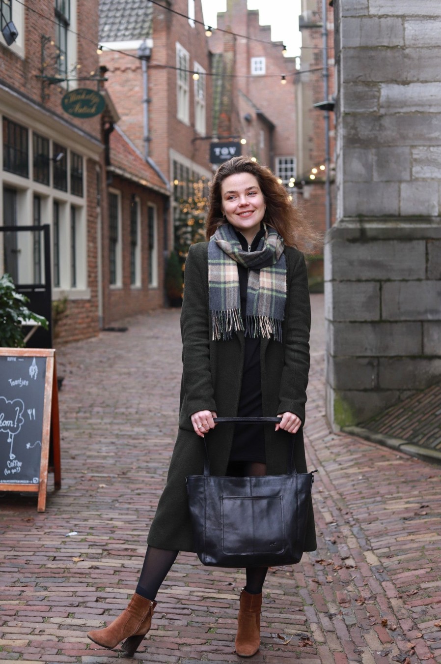 Bear Design Grote Shoppers | Shopper 'Alma' M Zwart - Cl 42171