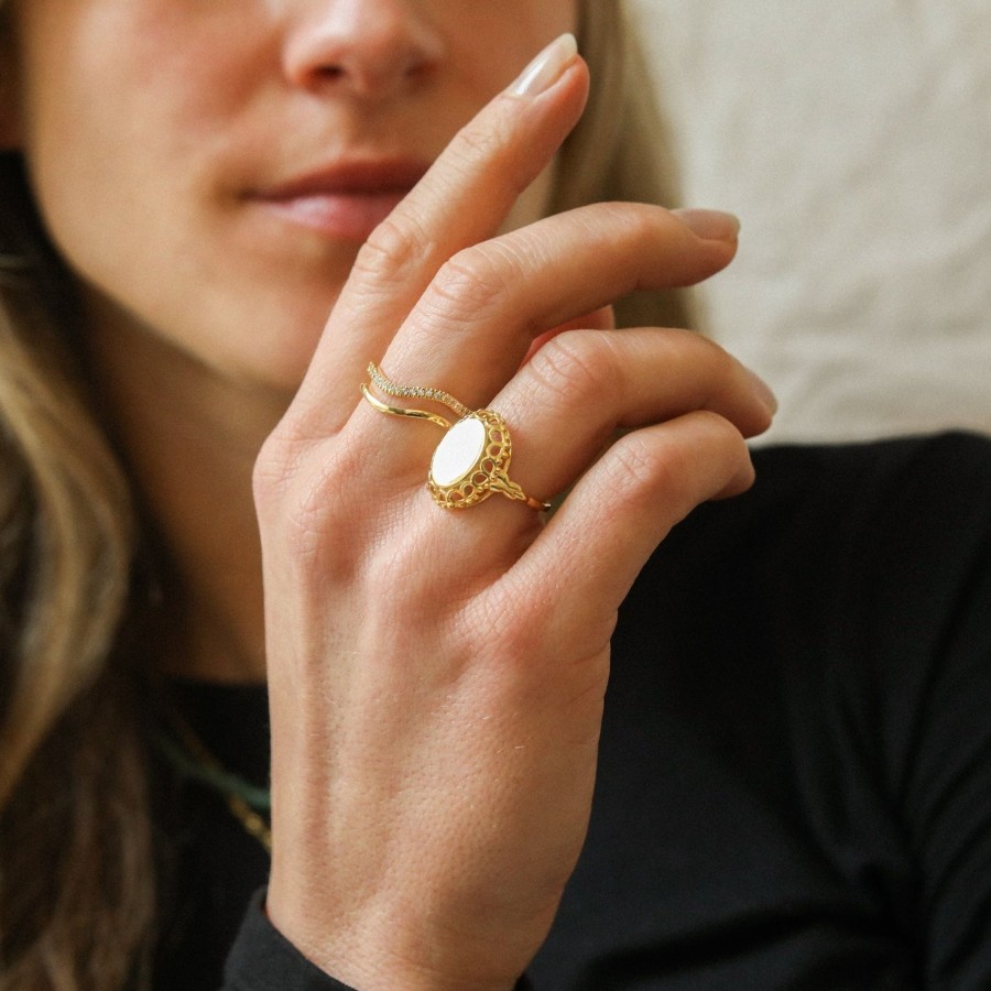 Josephina Jewelry Ringen | Lucy Engravable Signet Ring